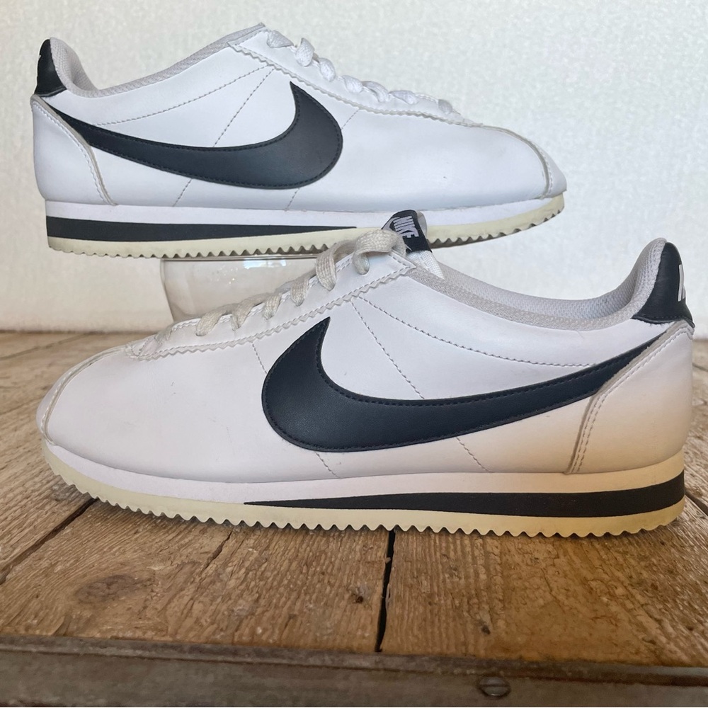 Nike White and Black Athletic Shoes